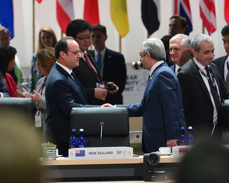 Nuclear Security Summit Sargsyan Hollande 1