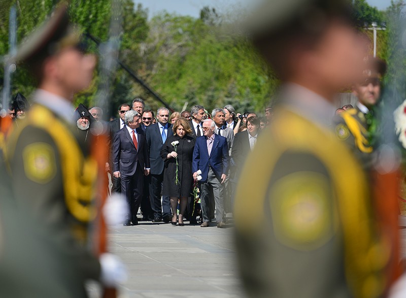 Serzh Sargsyan Tsitsernakaberd 4