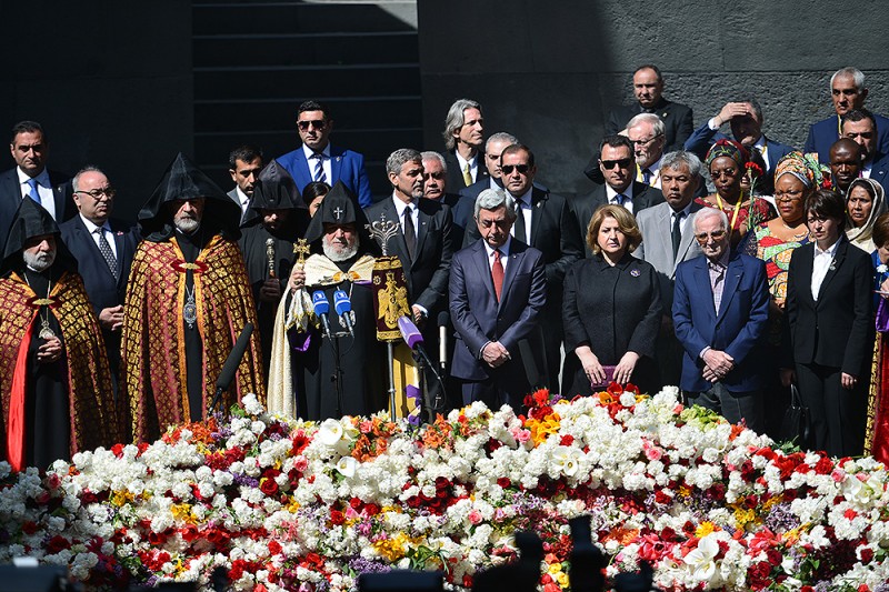 Serzh Sargsyan Tsitsernakaberd 8