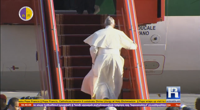 Pope Farewell 12