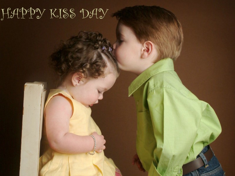 Cute-Boy-Kiss-Day
