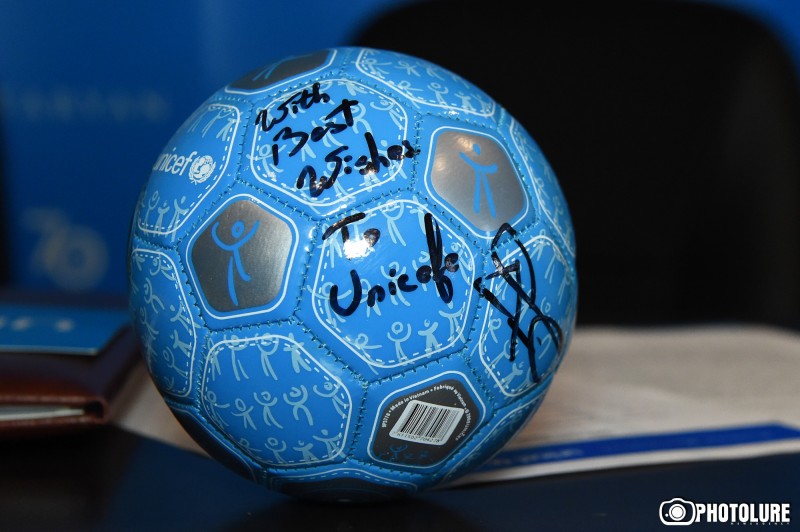 henrikh-mkhitaryan-unicef-4